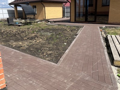 Завод «Гудрок», форма Брусчатка, цвет Коричневый