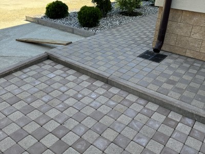 Завод «Гудрок», форма Квадрат и Брусчатка, коллекция STONE Line, цвет бежевый